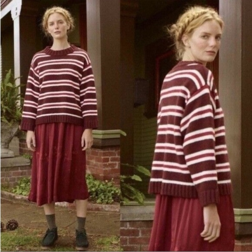 THE GREAT. Women's Burgundy Striped Crewneck Sweater